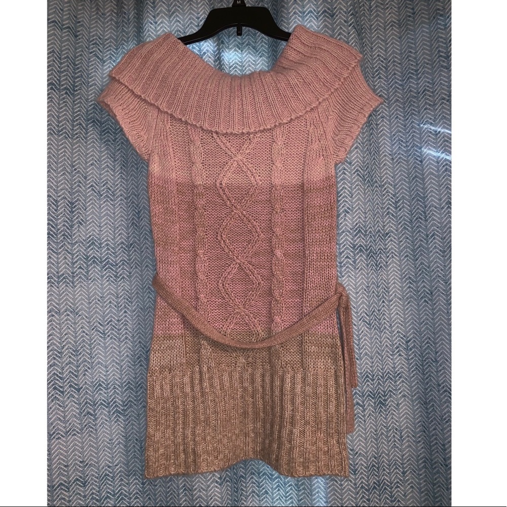 Sweater with belt